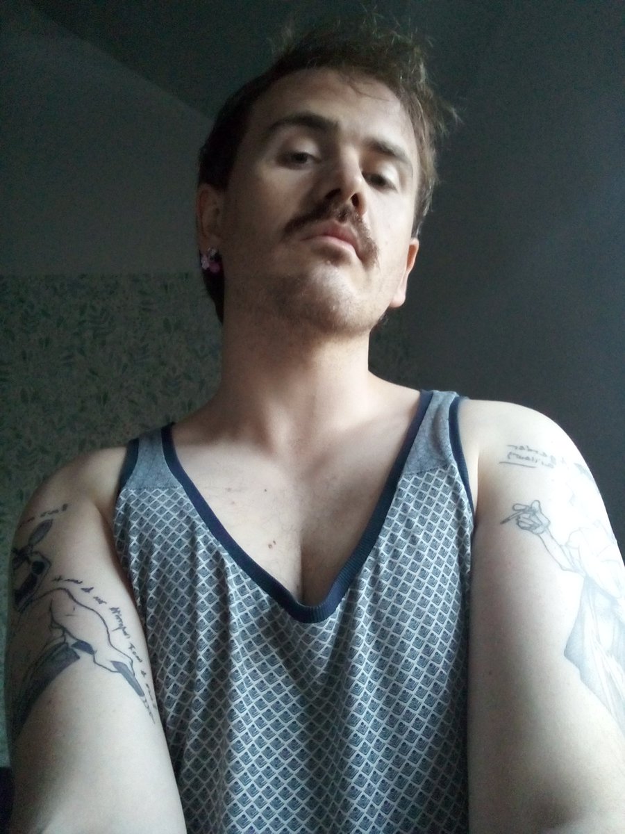 Dr ès Lavande, protecteur des archives du lobby 🌈 tweet media