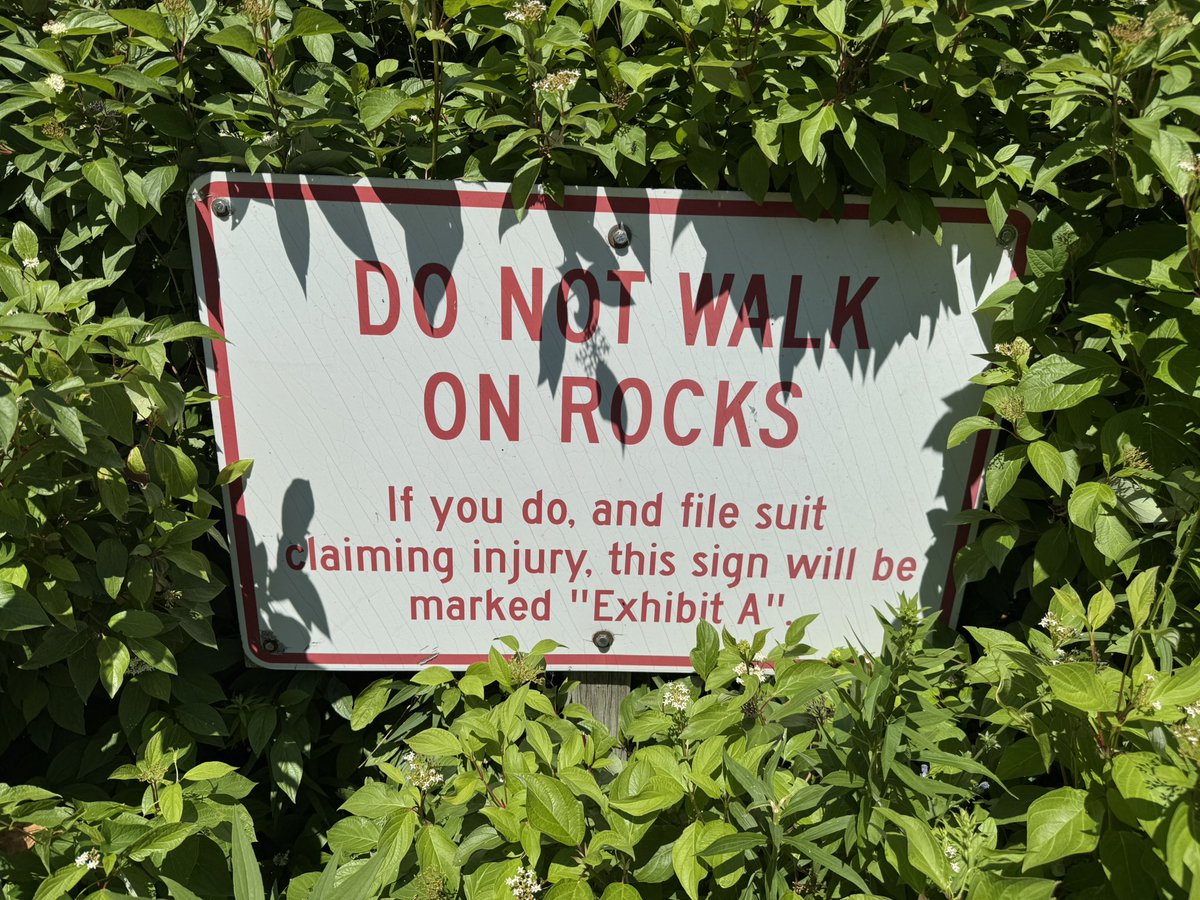 Saveourrepubli3's tweet image. Every year when I'm on vacation here, I walk past this sign and chuckle.