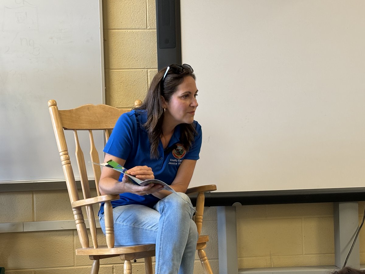 FredCountyExec's tweet image. Happy Park & Recreation Professionals Day! I'm celebrating the incredible individuals at @fcrecreater who make our community healthier, more active, and connected. I visited one of our awesome summer camps, saw our rec staff in action, and read a book to our younger campers!