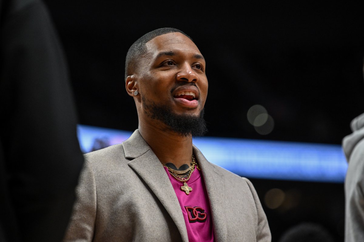 johncanzanobft's tweet image. There's more than meets the eye with this Blazers + Damian Lillard move.
Column: bit.ly/3TQ19eW