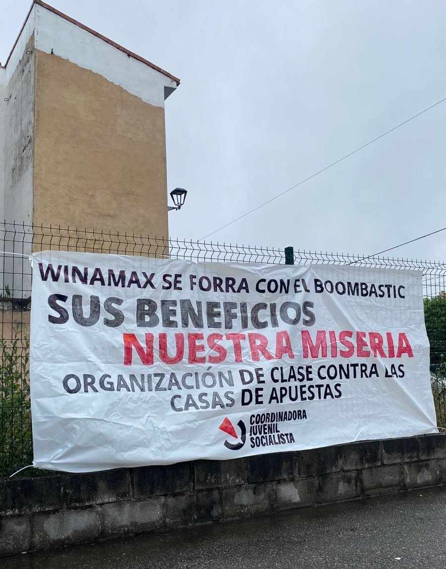 Asturies_CJS's tweet image. WINAMAX, una de les mayores cases d'apuestes, ye la patrocinadora principal del festival del Boombastic, en Llanera.
🚩Señalemos a los negocios que ataquen a la clase trabayadora. Organicémonos contra les cases d'apuestes y la so llexitimación, y l'esplotación en festivales.