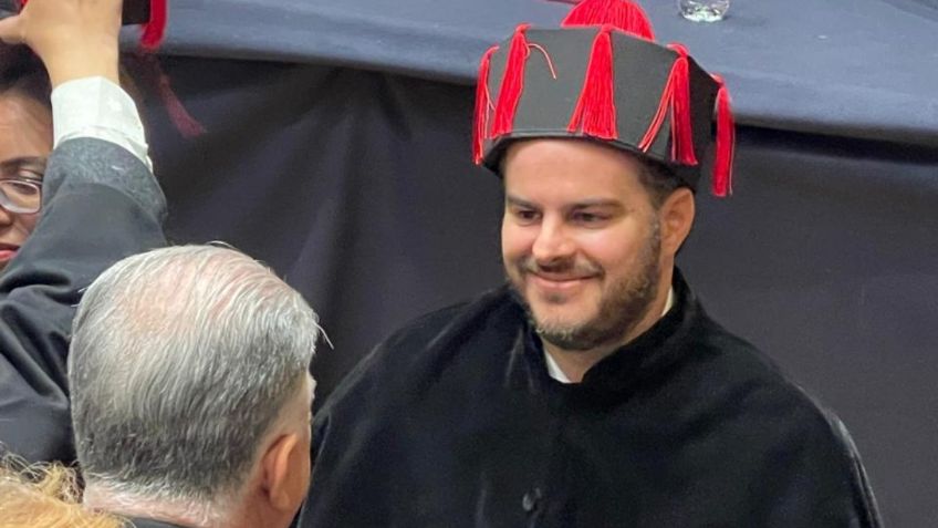 Recibe Adrián Laris Casas Doctorado Honoris Causa

El director de Heraldo Radio es reconocido por el Centro Jurídico Universitario (CEJU) y la Asociación Nacional de Locutores de México.

notirasa.com/noticia/otorga…