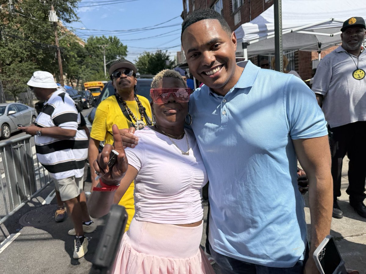 RitchieTorres's tweet image. I had a wonderful time catching up with constituents at the Olinville Old Timers event in the Northeast Bronx.