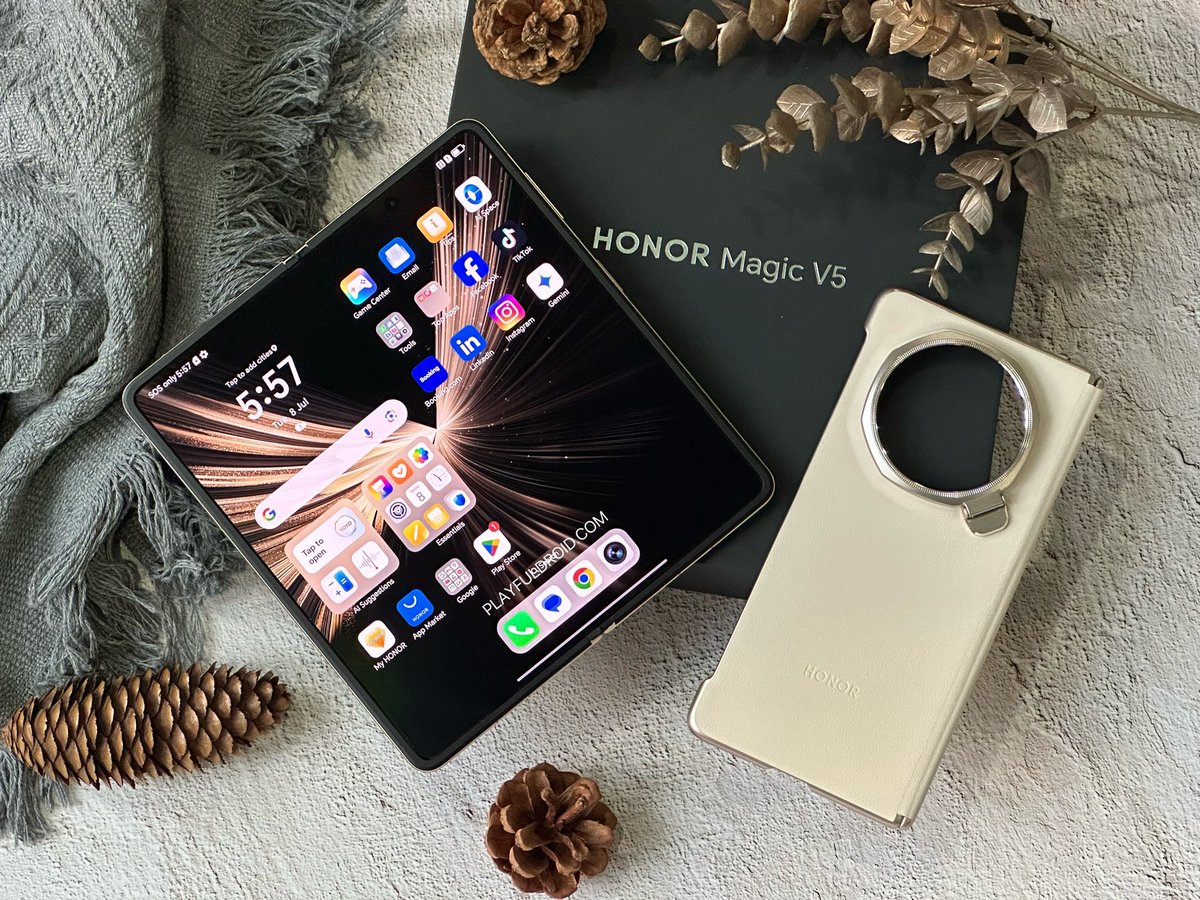 First look at the new HONOR Magic V5 👑 Out of ten, how much would you rate it?

#HONORMagicV5 #HONOR #Smartphone