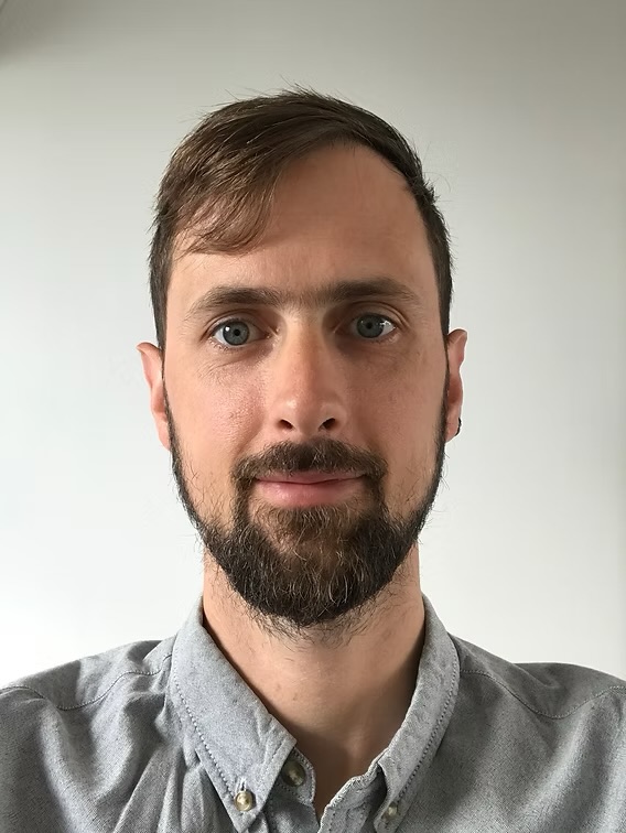 braintumourrsch's tweet image. Glioblastoma Awareness Week: Bringing Lab Discoveries Closer to Patients 🏥
Say hello to Dr Thomas Millner, one of the new co-leads at our Centre of Excellence at @QMUL.
As a neuropathologist and clinical researcher, Thomas is focused on bridging the gap between lab research…