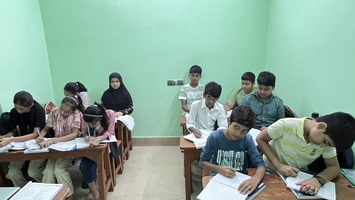 AkbarClasses's tweet image. 📚✨ Young minds, big dreams!

At AKBAR CLASSES, even the youngest students are deeply focused and passionate about learning. This is where strong foundations are built — with dedication, discipline, and a love for knowledge. 💡📝

Let’s cheer for these little learners! 🌟