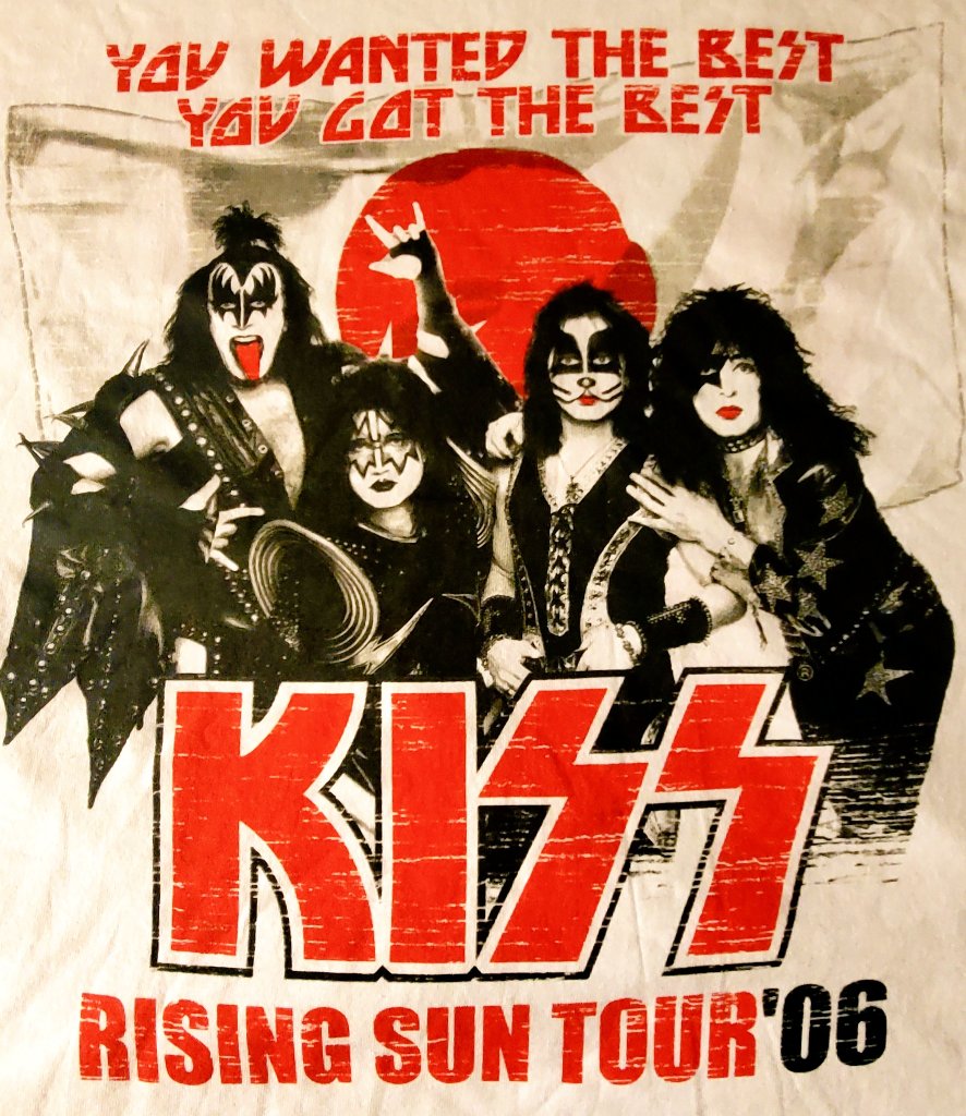 kiss's tweet image. #KISSTORY - July 18, 2006 - KISS opened the Rising Sun Tour at Rainbow Hall in Nagoya, Japan.
Have you ever seen KISS in Japan?