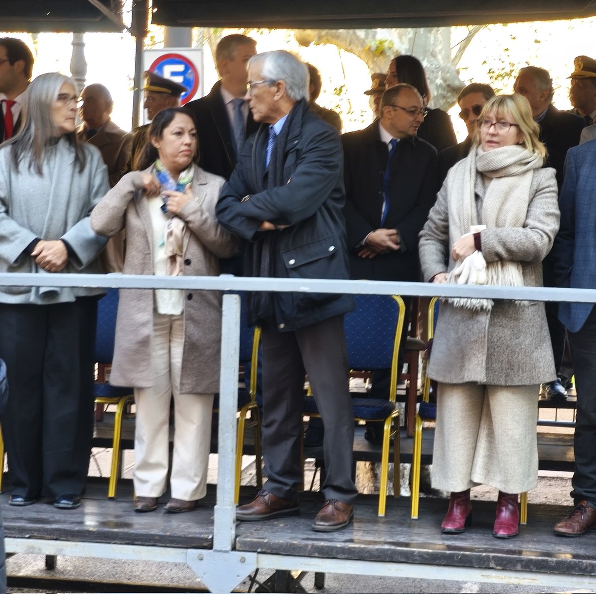 MTSSuy's tweet image. #AHORA El ministro de Trabajo y Seguridad Social, Juan Castillo, participa del acto de celebración del 195.° Aniversario de la Jura de la Constitución, encabezada por el Presidente de la República, Yamandú Orsi, con la oratoria del ministro @CancilleriaUy , Mario Lubetkin.