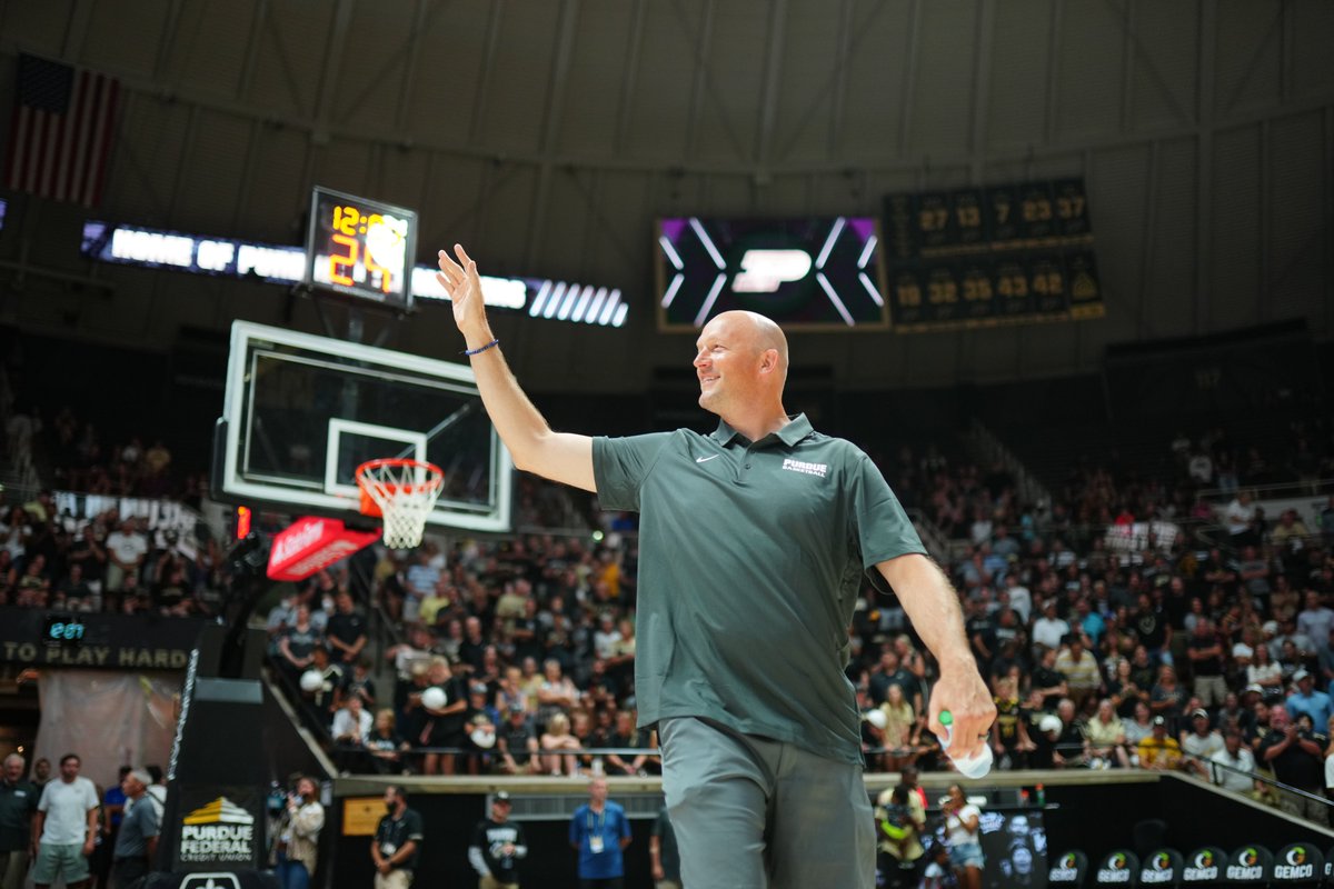BoilerBall's tweet image. 🚂 Family is everything.
Two weeks to the Alumni Game.