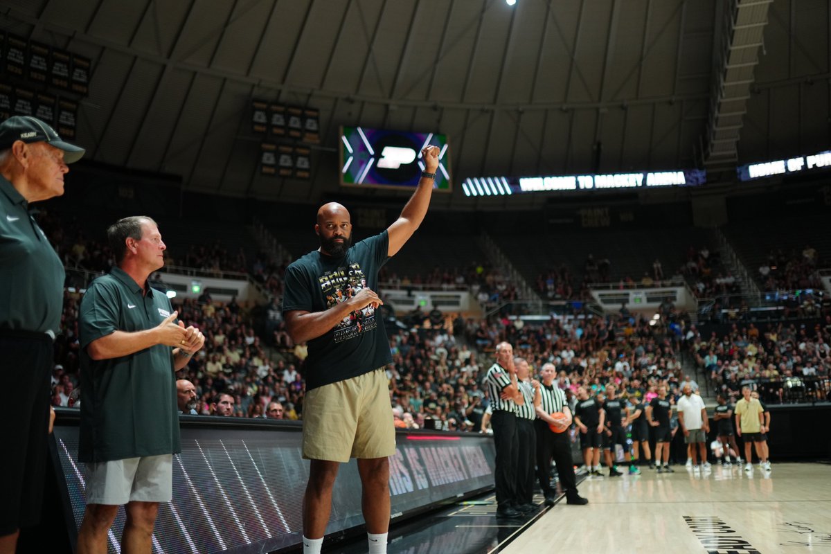 BoilerBall's tweet image. 🚂 Family is everything.
Two weeks to the Alumni Game.