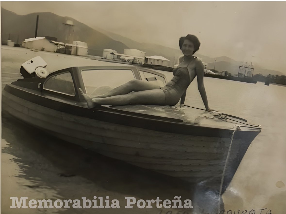 Memorabilia Porteña: la joven Inés Beatriz (La Nena) Bellini, en la playa de Borburata, s/f. Cortesía de su hijo Aquiles Cortina Bellini.