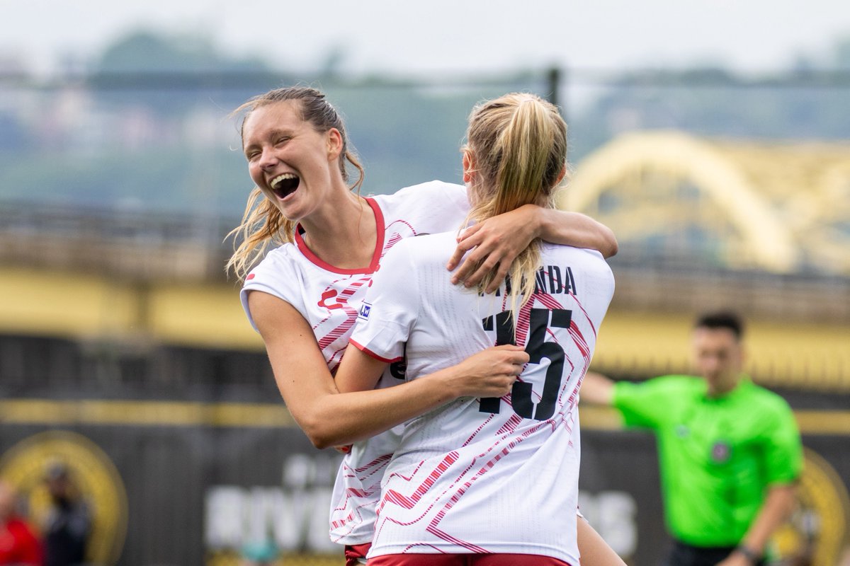 RivetersSC's tweet image. Celebrations from a memorable inaugural season! 🎉
 
#RivetersRise