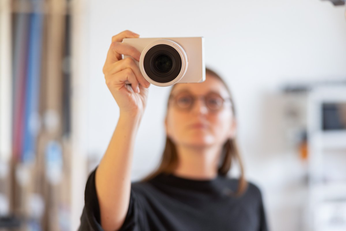 Sigma_Photo's tweet image. The #SigmaBF is the perfect camera system for casual, everyday photography, but on set or in the studio, it becomes the ultimate BTS tool that not only produces outstanding images, but helps spark conversation and creativity with everyone in the room.
bit.ly/sigma-bf-fashi…