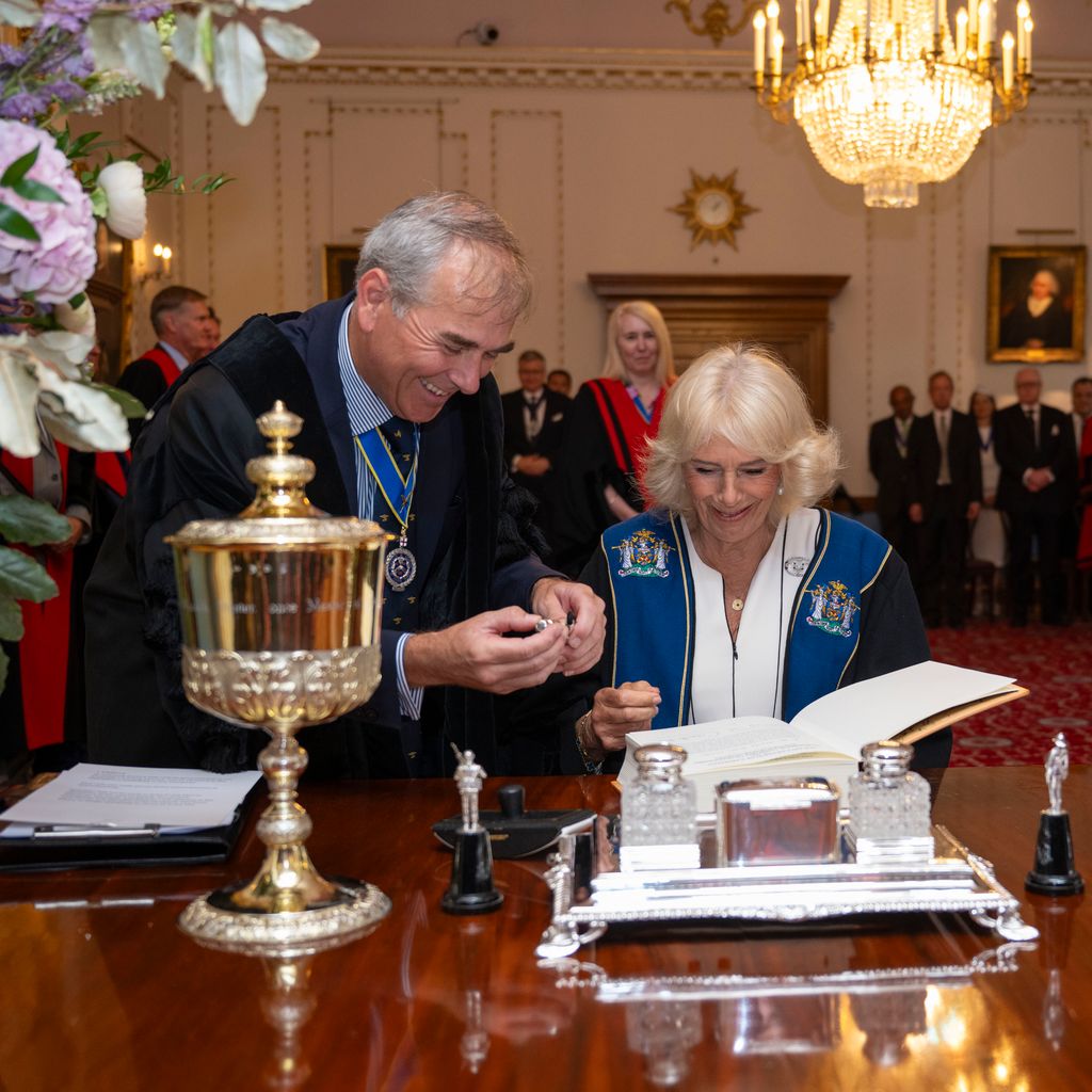 Conway__Stewart's tweet image. On 15 July 2025 Queen Camilla signed the oath book at Stationers’ Hall with a Conway Stewart pen, joining a guild that has guarded words since 1403. From quills to digital news, the Stationers train wordsmiths and Conway Stewart still hand‑makes its pens nearby.