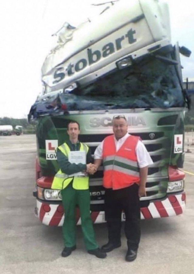 StansaidAirport's tweet image. Very good day for young Kenny in distribution. Passed his HGV test this afternoon and is now ready to work in our freight division. Well done lad.