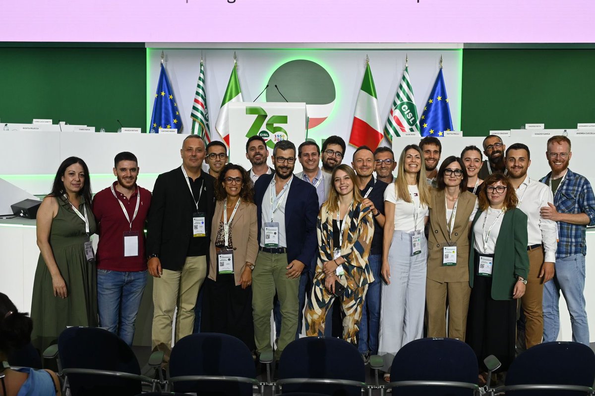 FelsaCisl's tweet photo. La delegazione Felsa Cisl al XX Congresso della @CislNazionale https://t.co/Q0CIHFjyP9