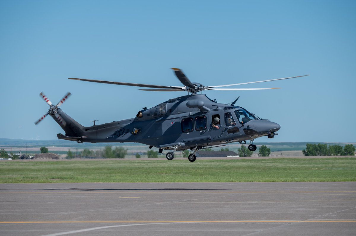BoeingDefense's tweet image. Testing complete. The @USAirForce has successfully wrapped up the #MH139 Grey Wolf’s Initial Operation Test and Evaluation flights. ✅
Learn more: bit.ly/4lYRdLY
📸: U.S. Air Force photo by Airman 1st Class Jack Rodriguez Escamilla