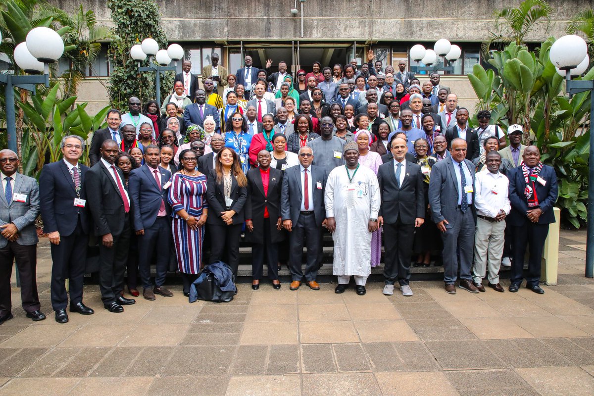 DeboraBarasa's tweet image. As #AMCEN20 concluded, I proudly represented H.E. President @WilliamsRuto at the 40th anniversary of AMCEN.
Leaders reflected on 4 decades of action & called for bold steps in climate finance, tech, critical minerals & unity in global talks.
We endorsed the Tripoli Declaration.…