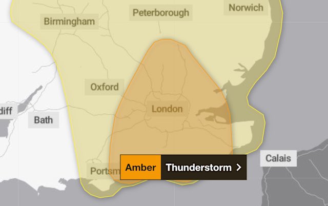 FieldsHighbury's tweet image. Amber weather alart for torrential rain with thunderstorms tonight (peaking 4am-11am) - we seem to be right in the middle of it. Thundery weather through the weekend and into Monday too. Make the most of the sun! #HighburyFieldsWeather