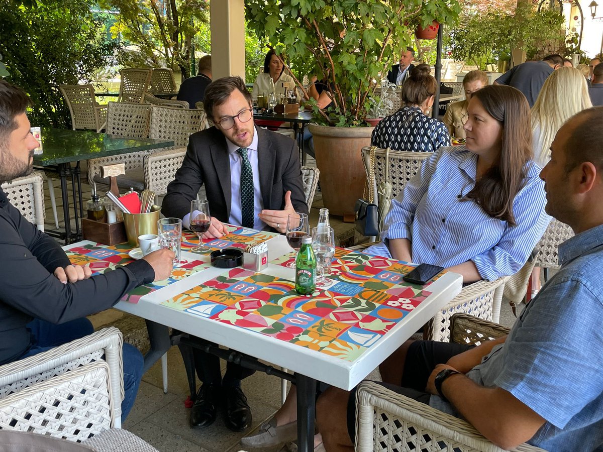 JulianReillyUK's tweet image. Ambasada je sa zadovoljstvom ponovo u Banjaluci, na sastancima sa zvaničnicima, civilnim sektorom, predstavnicima stranaka i medija. UK ostaje posvećeno radu sa partnerima u oba entiteta na zajedničkim ciljevima podrške prosperitetu, demokratskom razvoju i vladavini prava.