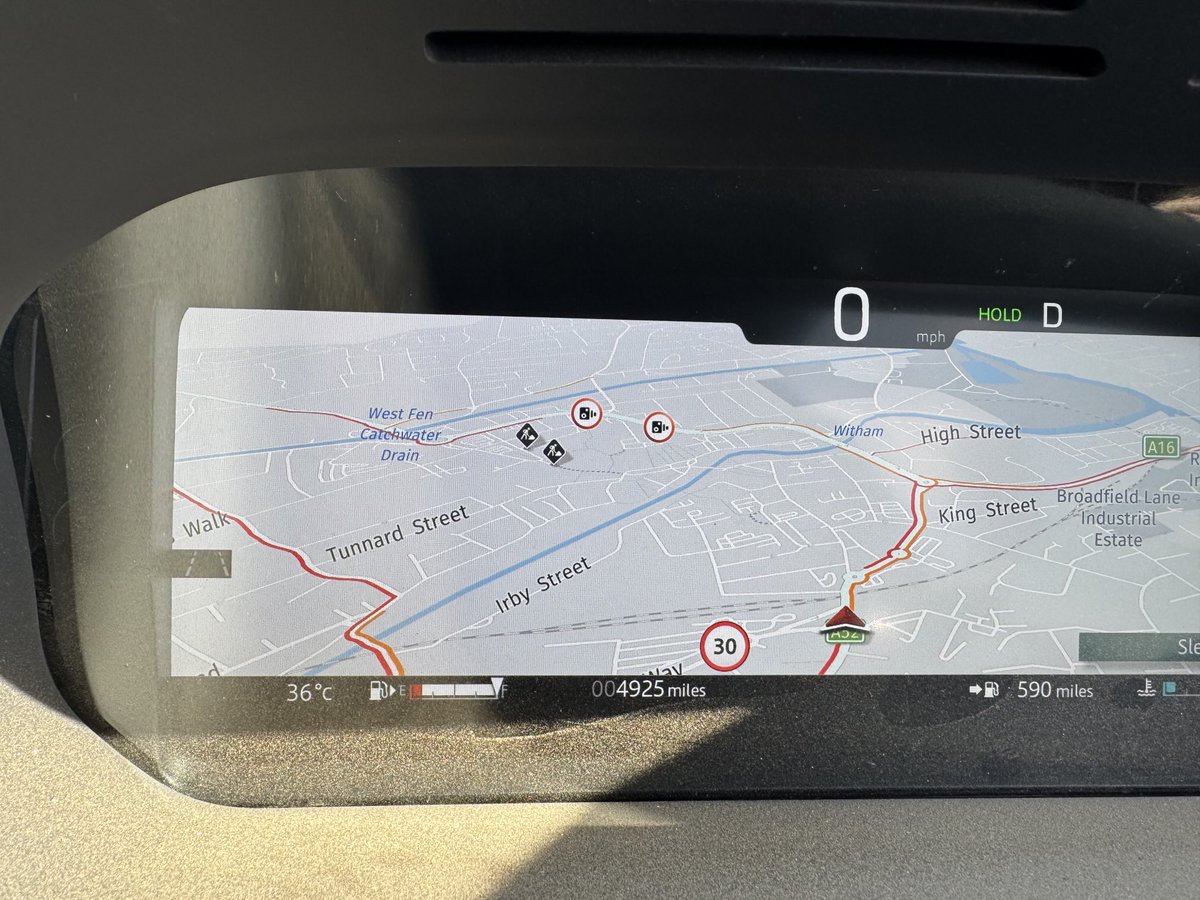 The heat is on ⁦<a href="/peamanruss/">Russell Corfield</a>⁩ pity the peas 🫛 aren’t 😔 🫛🫛🫛🫛