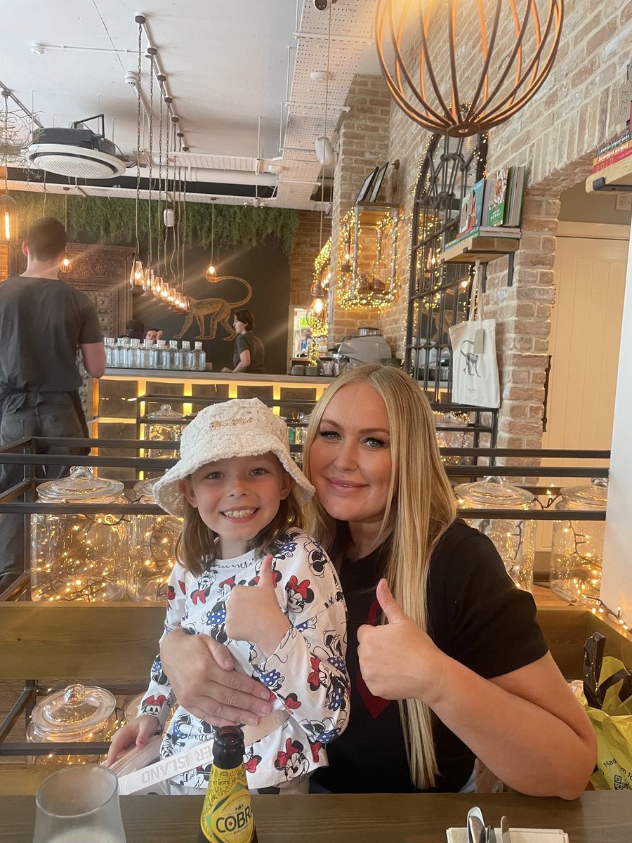 sandraShaw009's tweet photo. Mother and daughter love ❤️❤️❤️❤️ https://t.co/lgKquOasB0