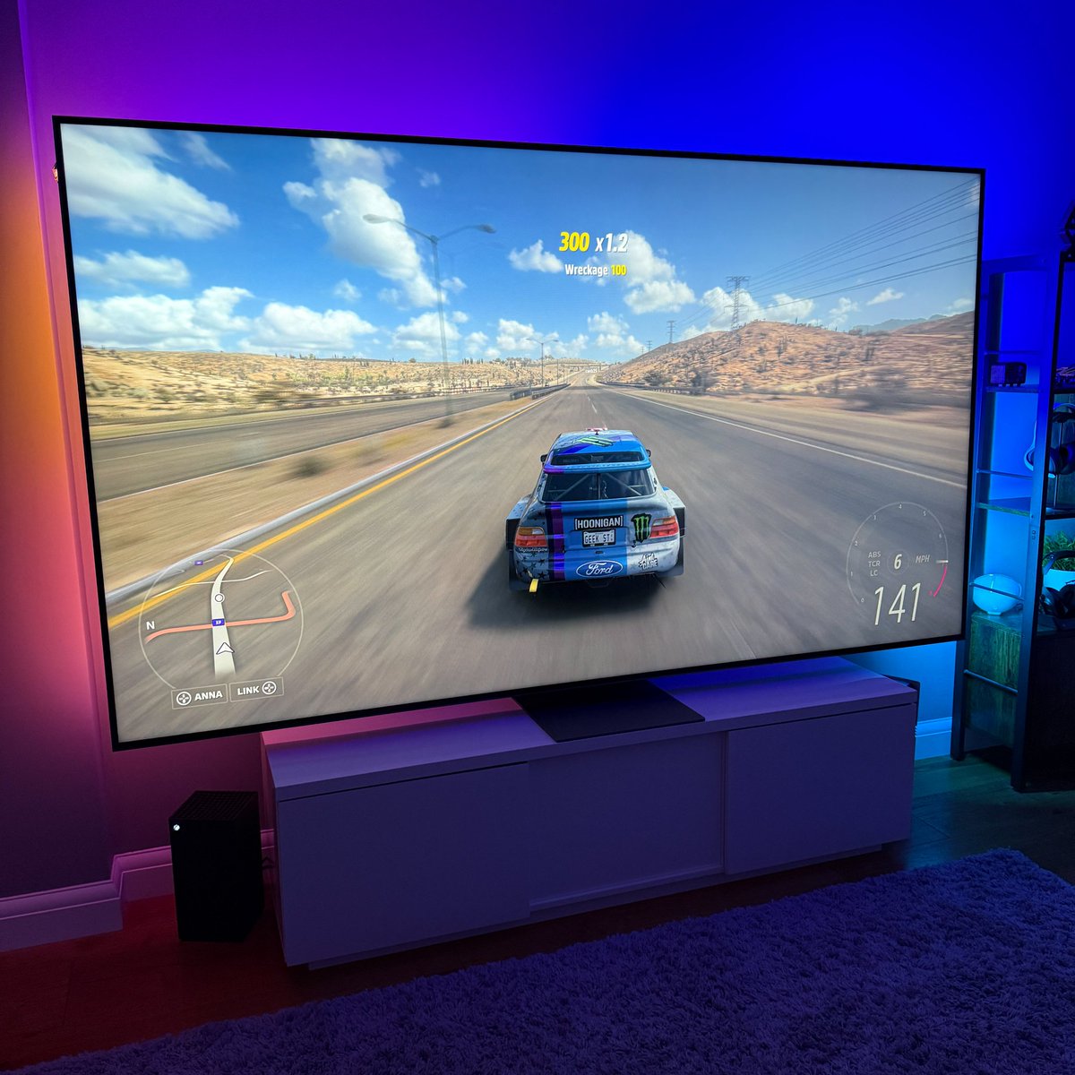 LG's first 100inch Ultra-big TV
New LG QNED evo QNED86 4K TV - check out my full review 
youtu.be/b4nHkoizQu8