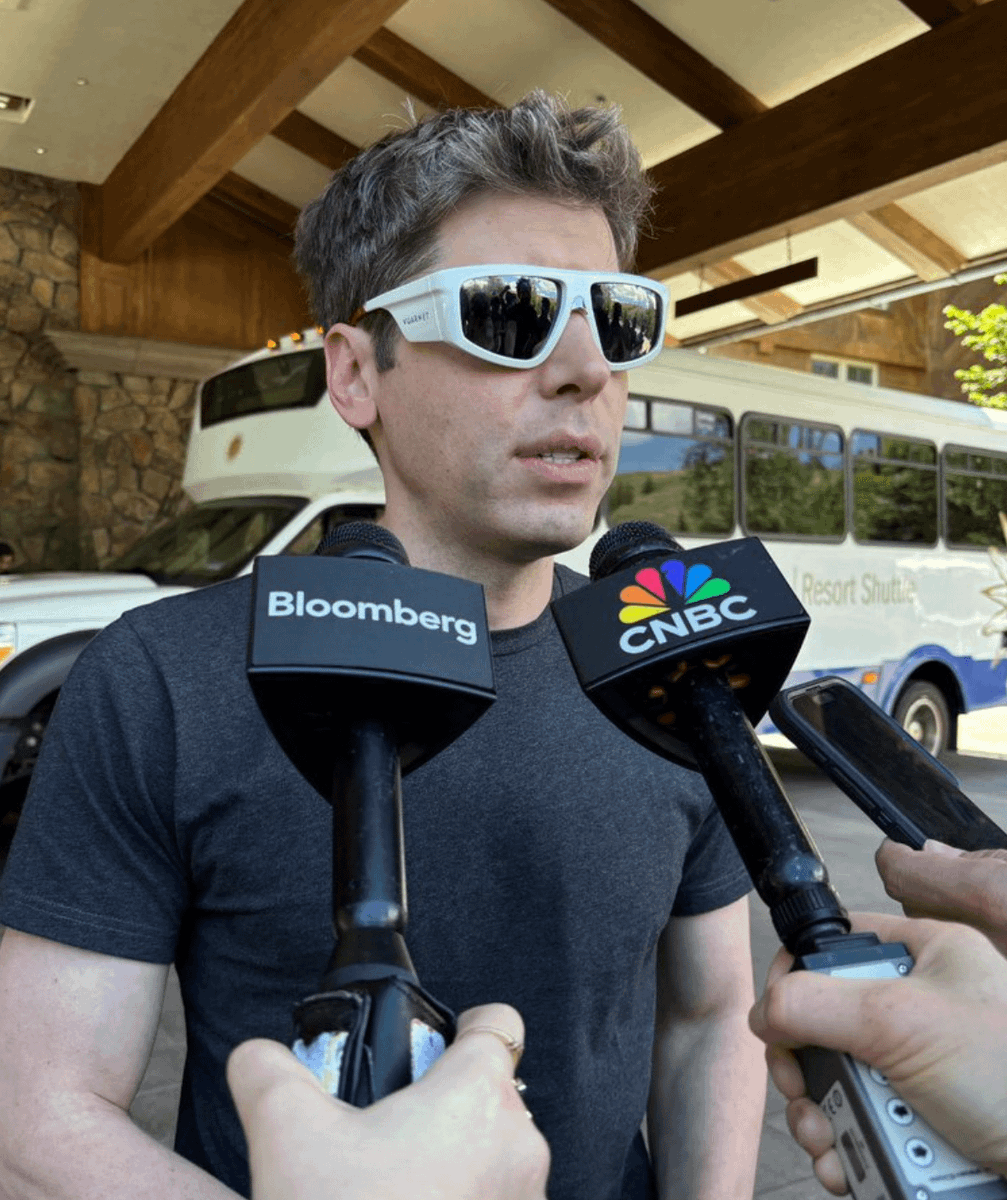 FP_Block's tweet image. When the media finds out you shipped your product with FP Block