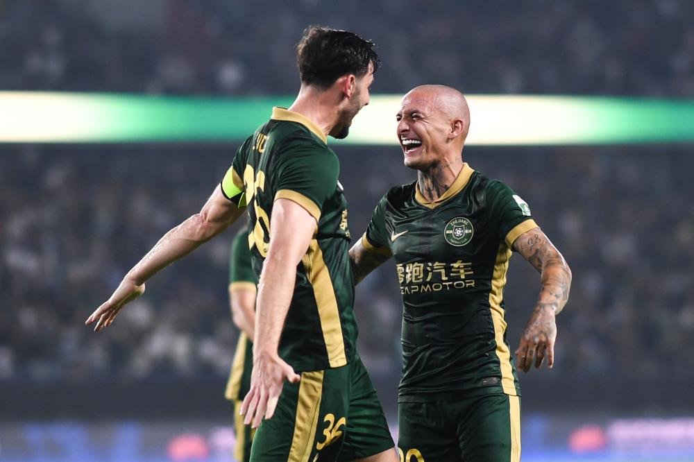 HotpotFootball's tweet photo. ⏰FULL TIME

🏆Chinese Super League 2025 RD17

🆚Zhejiang FC 3⃣-1⃣ Yunnan Yukun

4' Oscar Maritu ⚽️
66' 87' Alexandru Mitriță ⚽️⚽️
81' Yago Cariello ⚽️

#CSL #CSL2025 #ChineseSuperLeague #中超 #中超联赛 https://t.co/Cz1UOkXKGk