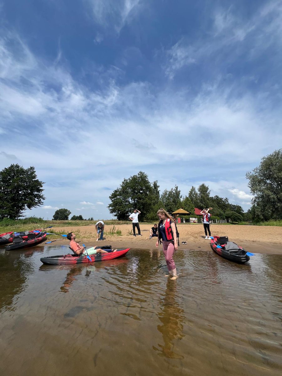 vlayer_xyz's tweet image. We took vlayer offline for a few days:
Workshops, strategy sessions, and long conversations about what we're building and why.
Also: kayaking, alpacas, and some much-needed sun.
Offsites like this remind us - strong teams build things that matter 🦙