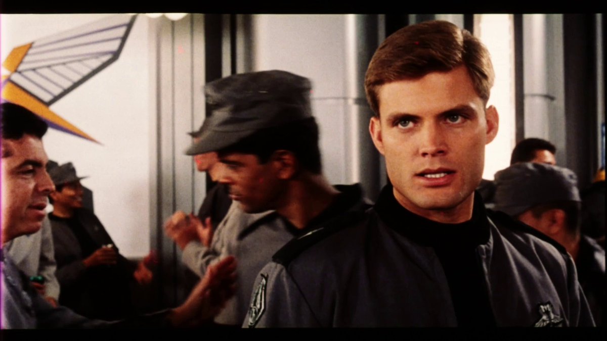 NCseventeen's tweet image. Starship Troopers (35mm 6K scan) DM to reserve your spot for early release in access in 4K or will be release on here in 1080p HD in December...