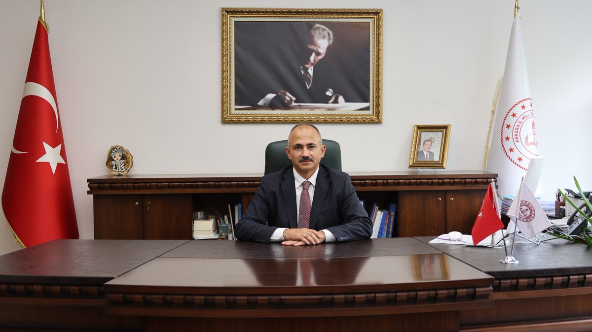 Ankara İl Millî Eğitim Müdürlüğü (@memankara) on Twitter photo Müdürümüz Sayın Murat Küçükali'nin göreve başlama mesajı 👇👇
ankara.meb.gov.tr/www/mudurumuz-…
<a href="/tcmeb/">Millî Eğitim Bakanlığı</a> <a href="/Yusuf__Tekin/">Yusuf Tekin</a> <a href="/Murat4Kucukali/">Murat Küçükali</a> Müdürümüz Sayın Murat Küçükali'nin göreve başlama mesajı 👇👇
ankara.meb.gov.tr/www/mudurumuz-…
<a href="/tcmeb/">Millî Eğitim Bakanlığı</a> <a href="/Yusuf__Tekin/">Yusuf Tekin</a> <a href="/Murat4Kucukali/">Murat Küçükali</a>