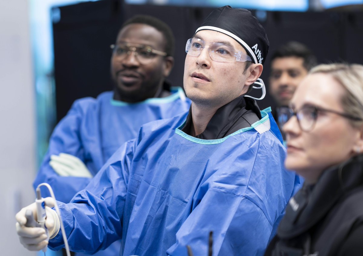 ArthrexSpine's tweet image. Spine fellows—the time is now!
Enrollment is open for the Arthrex UltraMIS Spine Fellowship Program, and spots are filling fast. This curated year-long experience is built for orthopedic spine fellows, neurosurgery fellows, and neurosurgical residents in their final year of…
