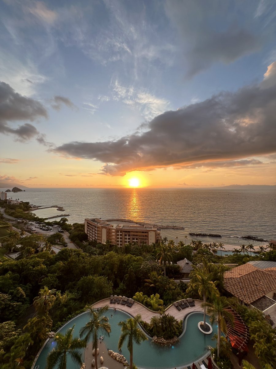 RomanCarvajal's tweet image. Esto no está a discusión, -la mejor puesta de sol- ☀️
es la de mi rancho, #PuertoVallarta simplemente hermosa 🤩