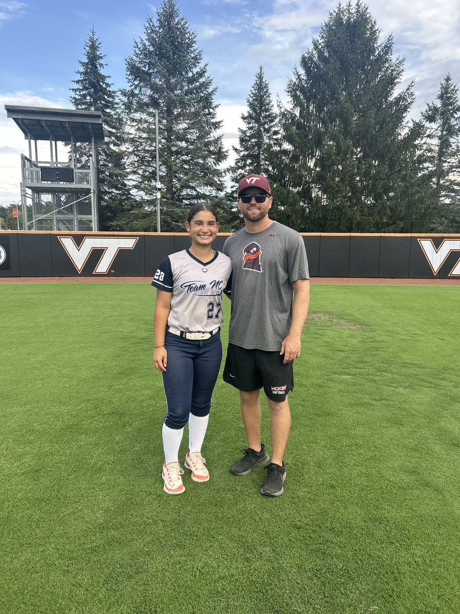 Brooke Rosario tweet media