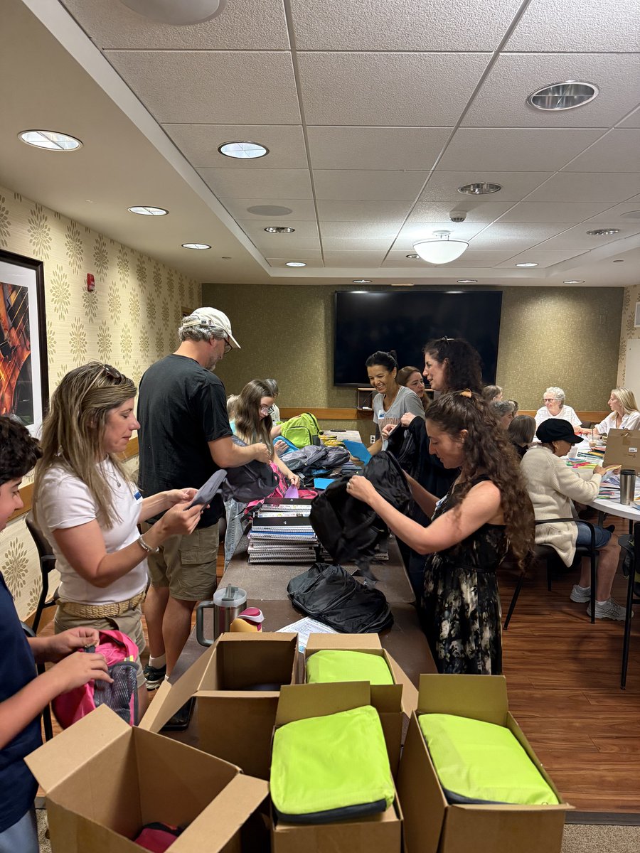 Thank you to the Jewish Federation for their generous school supply donations &amp; ongoing support of Bellefaire! 💜 

Volunteers from the Jewish Volunteer Network packed over 100 backpacks for our Back to School Supply Drive. Your support helps local students start the year strong!