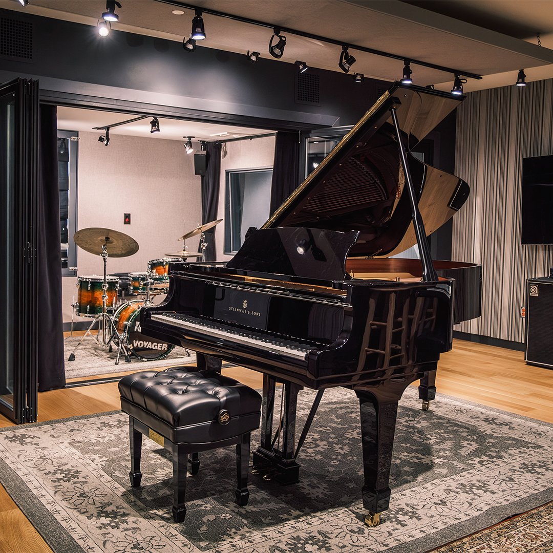 milocostudios's tweet photo. For this week’s #FeatureFriday we head to Midtown Manhattan, visiting a brand-new studio to the roster. A huge welcome to Second Take Sound!

Info on our website: https://t.co/9GNWmqXVNe
Enquiries 📩 bookings@miloco.co.uk https://t.co/FziruP4AWD