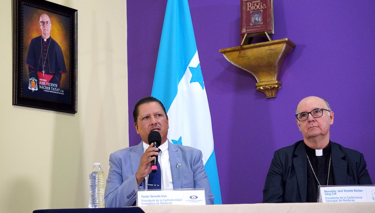 🕊🤍 🇭🇳 Por una Honduras unida 🙌
La Conferencia Episcopal y la Confraternidad Evangélica de Honduras, en comunión con nuestro señor Jesucristo, nos invitan a levantar el corazón al cielo y pedir que la sabiduría de Dios guíe cada decisión de nuestro pueblo.