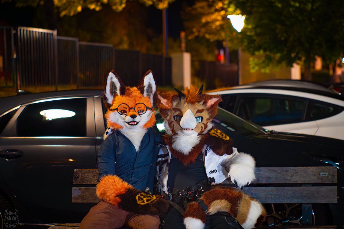 Chronos (@dr_chronos) on Twitter photo 2 creatures in the night at last Fauntastic
With <a href="/Alcepiade/">Wandy ๐ FWA</a>
#FursuitFriday
๐ธ <a href="/Krymson_K/">Krym๐พ</a>
๐ชก <a href="/cuiliyan331/">Umi Fursuit ์ ๋ฏธ ํผ์ํธ ๊ณต๋ฐฉ</a> 2 creatures in the night at last Fauntastic
With <a href="/Alcepiade/">Wandy ๐ FWA</a>
#FursuitFriday
๐ธ <a href="/Krymson_K/">Krym๐พ</a>
๐ชก <a href="/cuiliyan331/">Umi Fursuit ์ ๋ฏธ ํผ์ํธ ๊ณต๋ฐฉ</a>