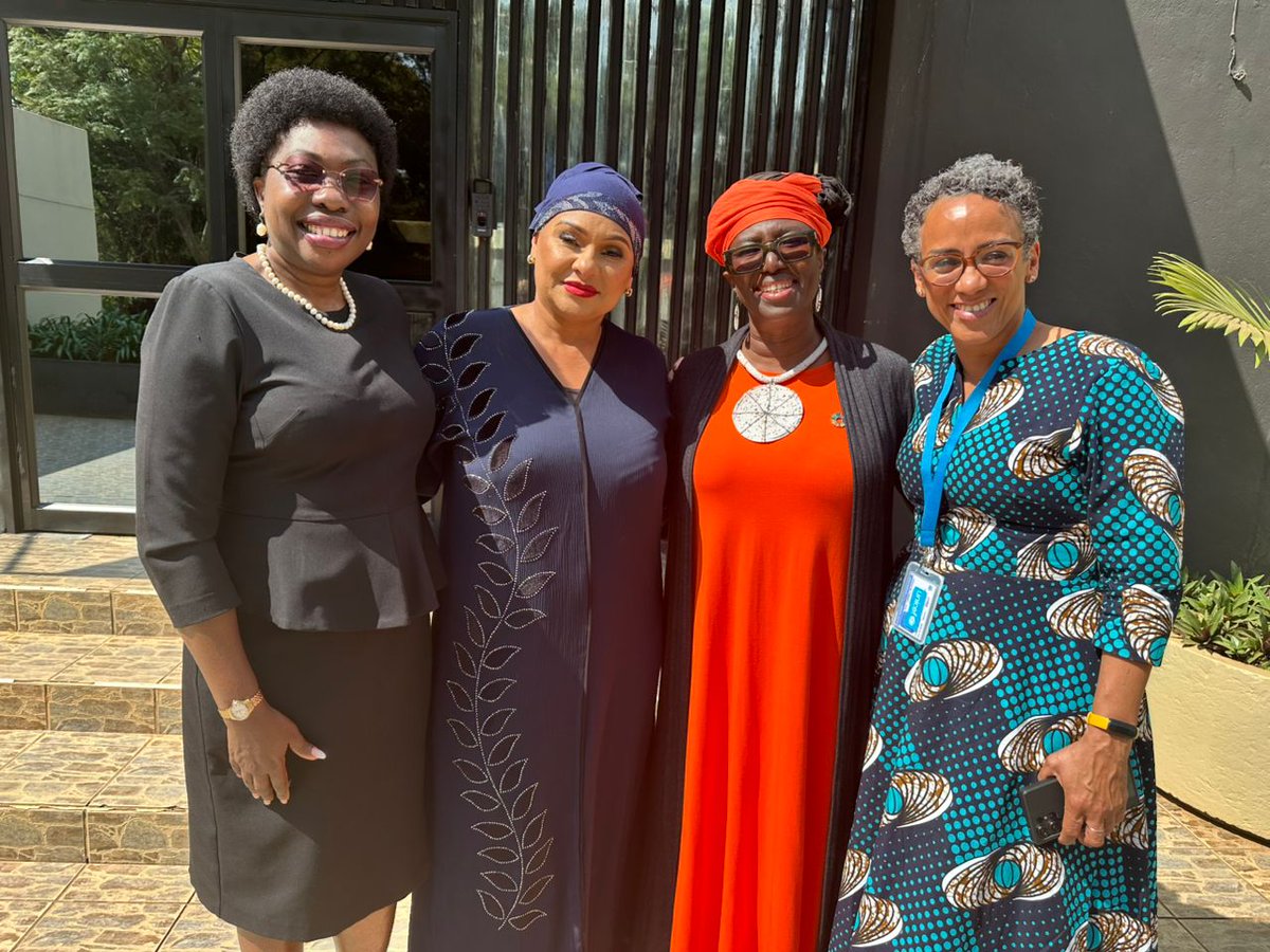 PennyUNICEF (@pennyunicef) on Twitter photo I've received such a warm welcome since arriving to #Malawi – especially from #women! A pleasure to meet Hon. Minister of Water & Sanitation <a href="/mia_abida/">Abida Sidik Mia</a> as I begin my learning journey on #Water and #Sanitation – vital for the #health and wellbeing of #women & #children. 💧🇲🇼 I've received such a warm welcome since arriving to #Malawi – especially from #women! A pleasure to meet Hon. Minister of Water & Sanitation <a href="/mia_abida/">Abida Sidik Mia</a> as I begin my learning journey on #Water and #Sanitation – vital for the #health and wellbeing of #women & #children. 💧🇲🇼