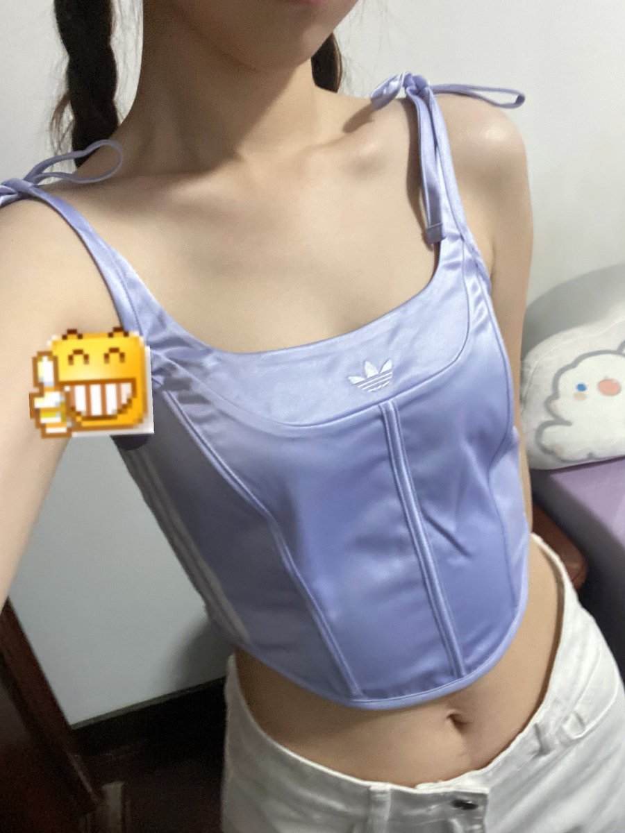 呵呵 被我妈咪ban掉的旅游穿搭一套。