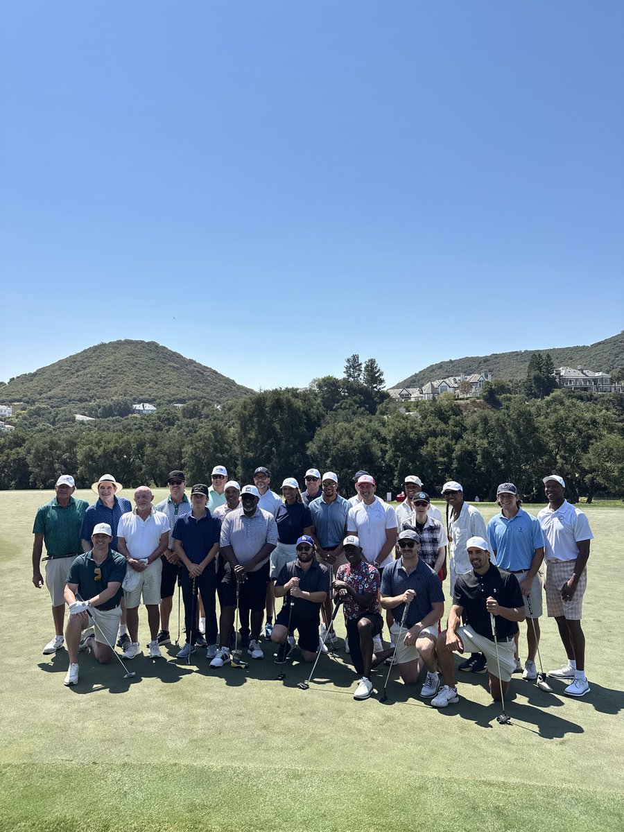 TheVFoundation's tweet image. What an impactful week! Between The ESPYS Celebrity Golf Classic and The ESPYS - everyone was all in on our mission of Victory Over Cancer®. ❤️