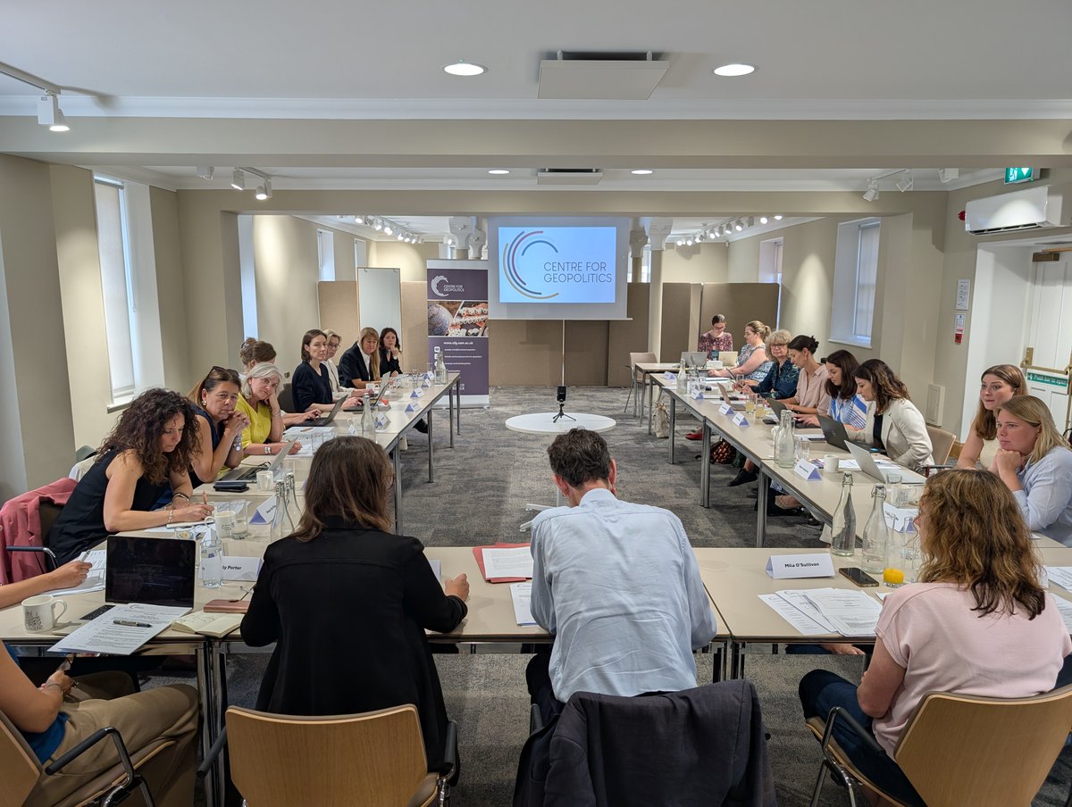 CamGeopolitics's tweet image. The Centre was honoured to welcome experts from around the Globe for the 'Geopolitics and #Women, #Peace and #Security Roundtable', to mark the 25th anniversary of the United Nations Security Council Resolution 1325.
Thanks to all our discussants for your brilliant insights.
