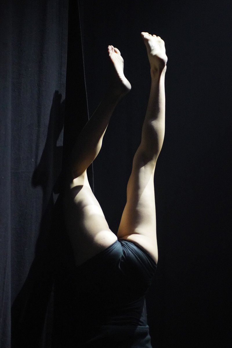 Danza dal fesstival Inequilibrio 2025 Castiglioncello (Li)
EPIPHANĪA
Mi rendo Manifesta
uno spettacolo di Abbondanza Bertoni