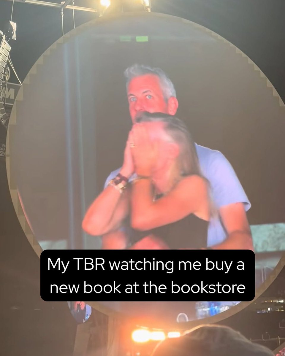 Caught! 🫣

#coldplayaffair #coldplaykisscam #meme #bookstagram