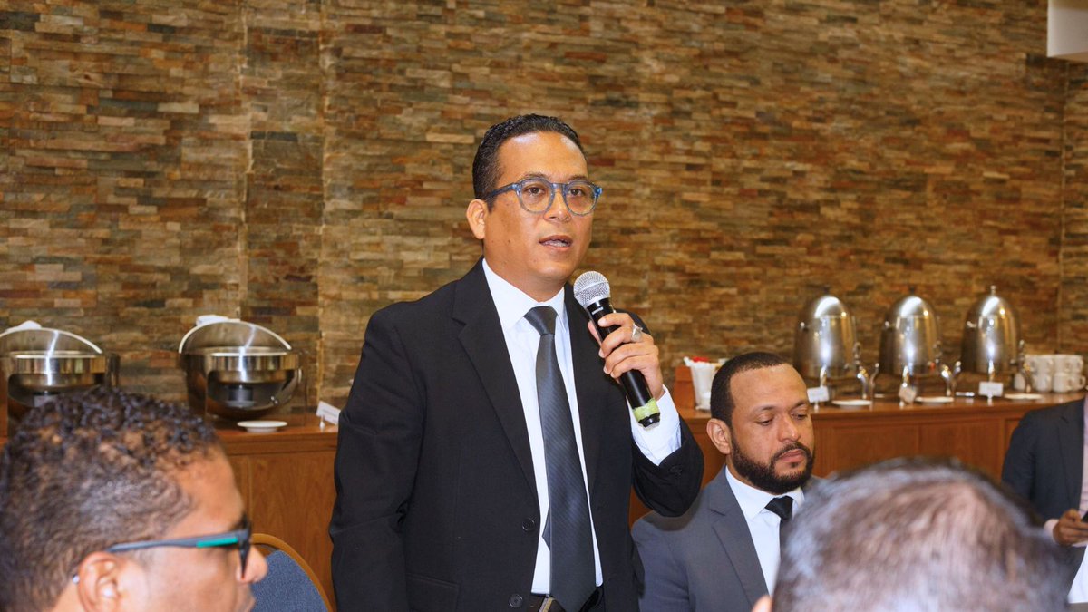 UNODC_Firearms's tweet image. The availability of illicit weapons fuels organized crime, drug trafficking & gang violence, compromizing security & undermining development.
UNODC is supporting law enforcement & judicial officials in the Dominican Republic to better tackle #FirearmsTrafficking.