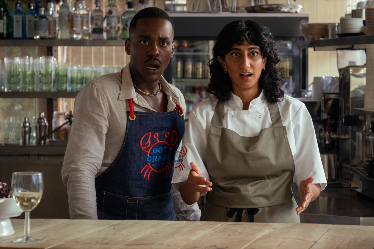 Exclusive photos from ‘THE ROSES’, starring Benedict Cumberbatch and Olivia Colman.

The film follows a couple whose marriage falls apart, leading to an increasingly outrageous divorce battle

In theaters on August 29.