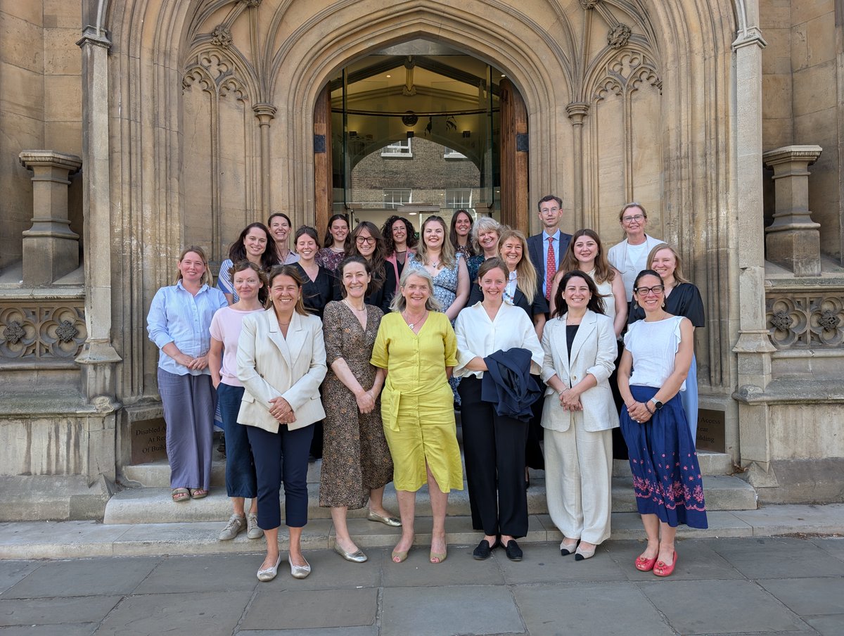 CamGeopolitics's tweet image. The Centre was honoured to welcome experts from around the Globe for the 'Geopolitics and #Women, #Peace and #Security Roundtable', to mark the 25th anniversary of the United Nations Security Council Resolution 1325.
Thanks to all our discussants for your brilliant insights.