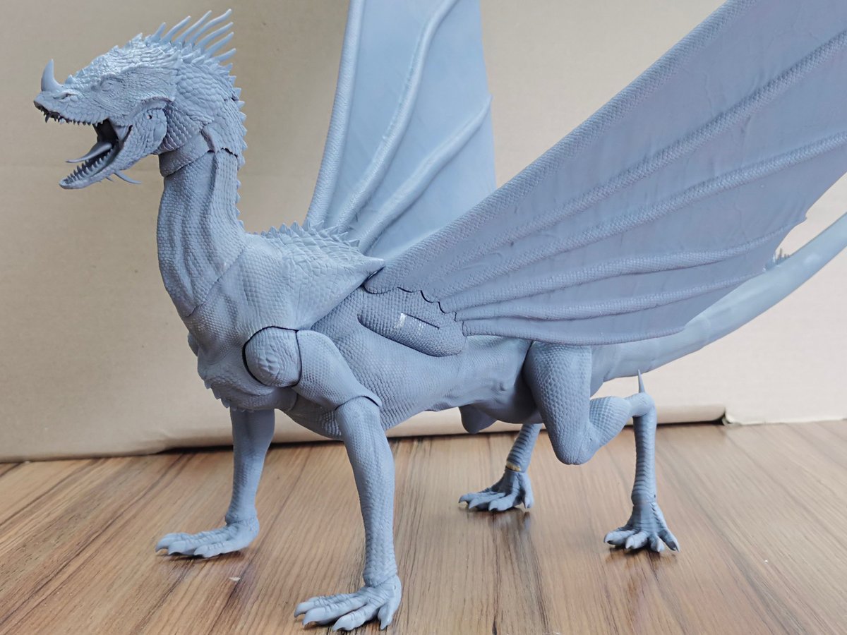Beast_SculptKit's tweet image. We have an exciting progress update today for our second dragon of the Cyberzoic, Varanus ornithus a.k.a the Lizard Dragon! These are photos of the new fine cut figure direct from the factory. See the preorder for the product info! cyberzoic-toys.backerkit.com/hosted_preorde…