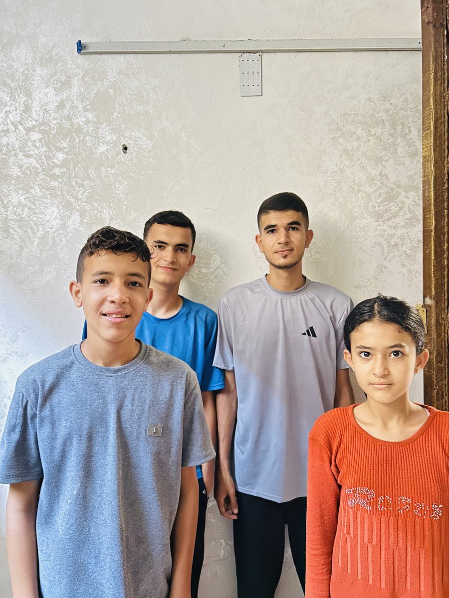 abu_hafed1's tweet image. "Gaza Under Siege: Silent Famine and a Merciless Reality"
I am married and have three brothers and a sister man. We lost our father and mother, but we have not lost our patience. But today, we face something more difficult than grief: hunger!
In #Gaza, hunger is no longer…